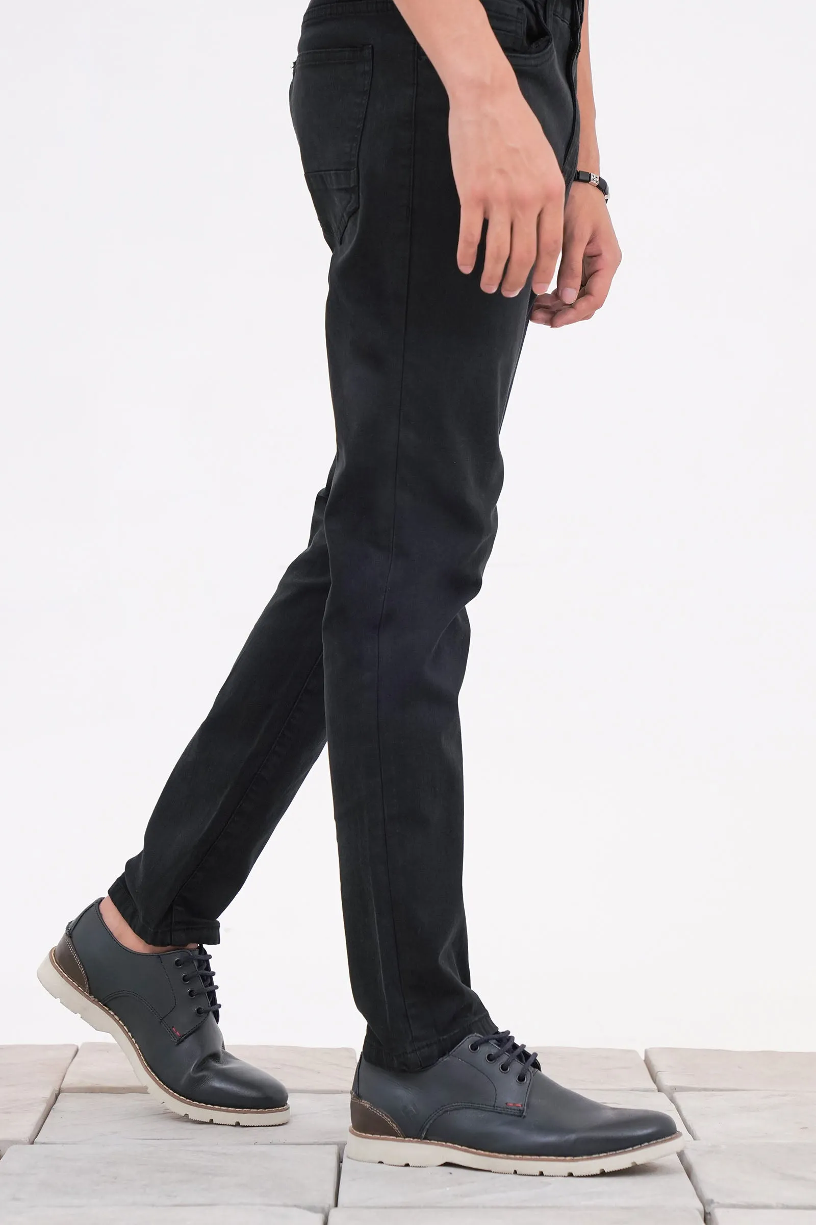 Slim-fit Pants