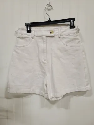 White Shorts w/Back Pocket